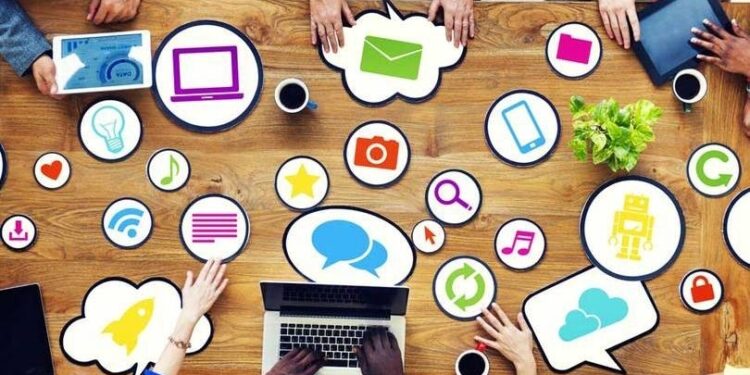 assessoria de imprensa nas redes sociais